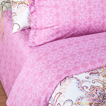 Комплект постельного белья сатин Касабланка  розовый . Вид вблизи.
