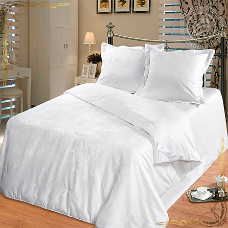 Одеяло Silk Premium пл.1600гр/м. Материал сатин набивной. Цвет белый. 
