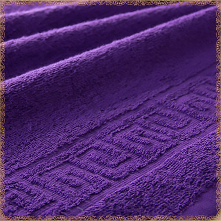  Полотенце с бордюром махровое. Материал махра. Цвет фиолетовое . 