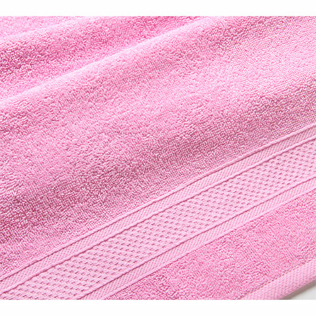  Махровое полотенце с бордюром. Материал махра. Цвет светло-розовое. 
